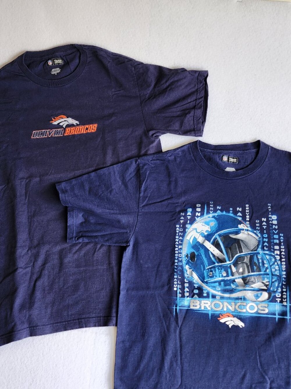 Vintage Denver Broncos NFL Team Apparel Graphic T-Shirt